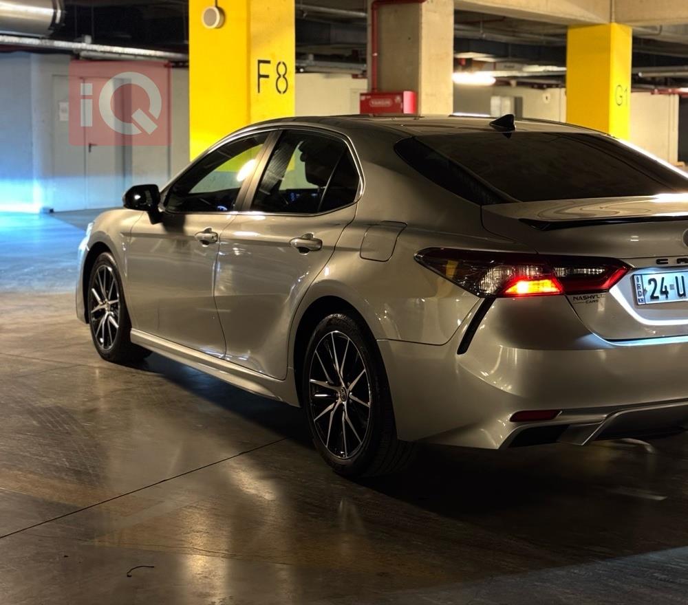 تۆیۆتا کامری